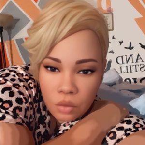 Meet your Posher, Dana